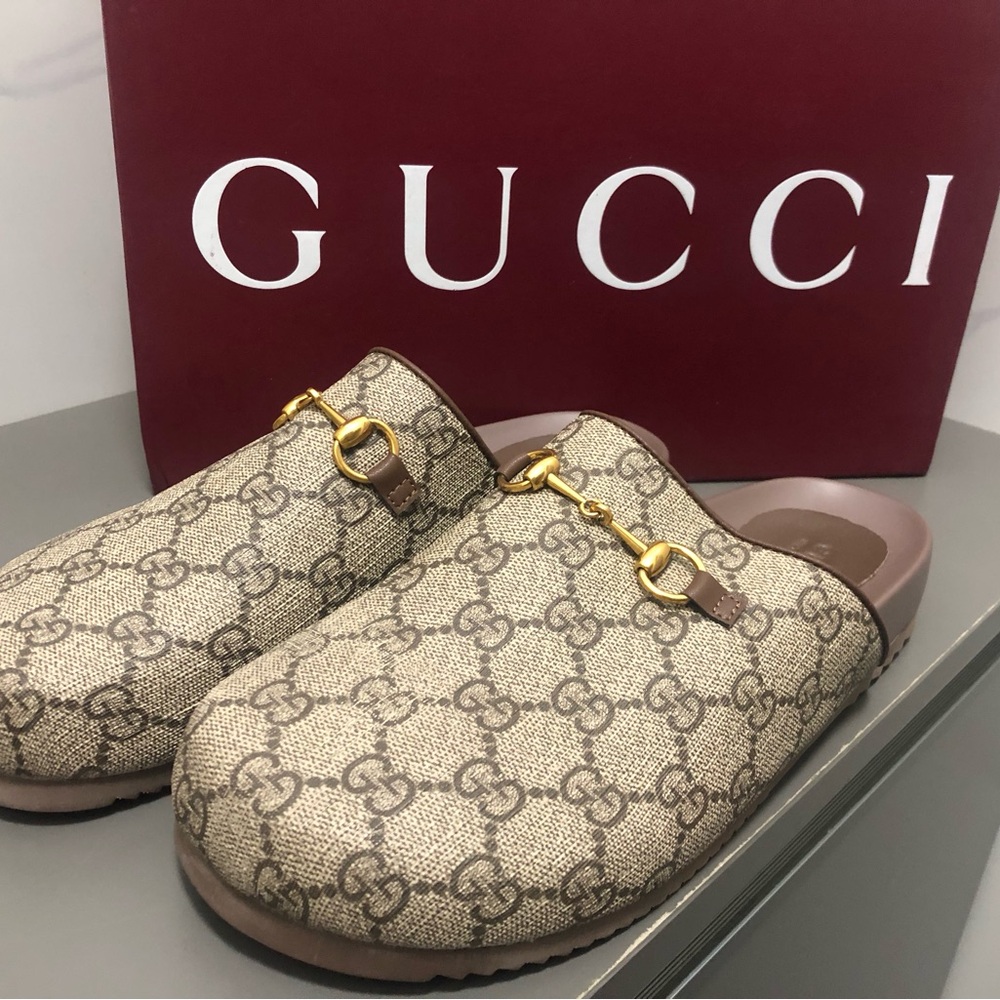 Gucci Women’s Brown Slippers